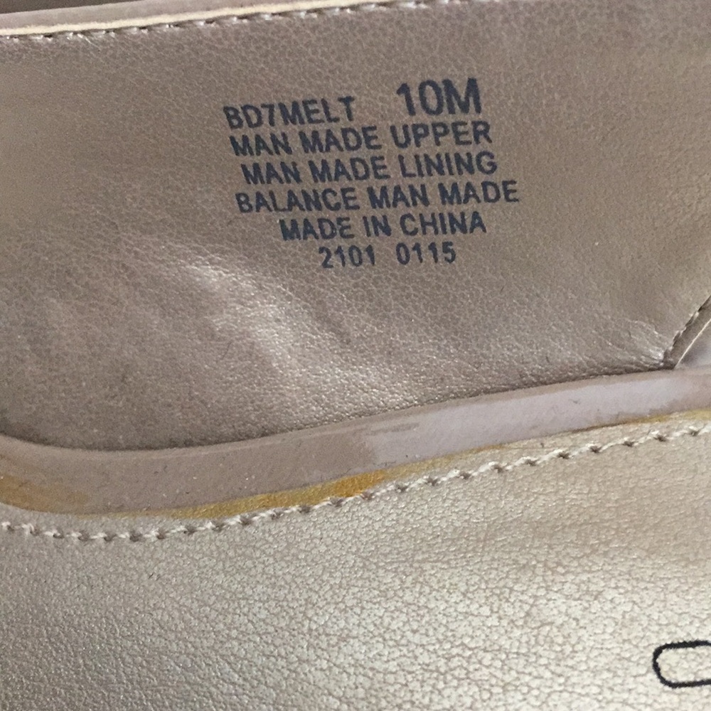 Bandolino Nude Patent Learher Sling Backs size 10 - Picture 7 of 7